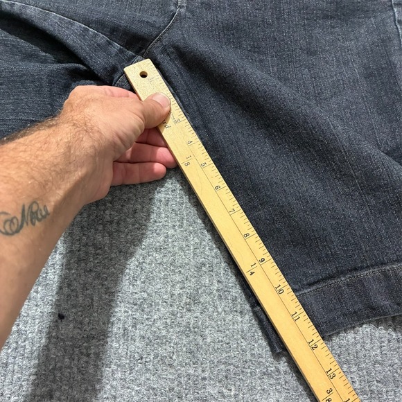 One Song Womens Bermuda Jean Shorts Size 10 Black Denim Casual Stretch Mid Rise - Picture 4 of 9